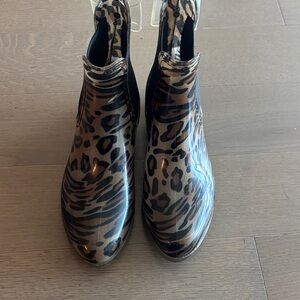 Leopard Print Chelsea Rain Booties - Women